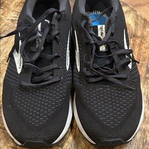 Brooks Black and White Running Shoes